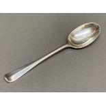 Fully hallmarked London silver tea spoon, dated 1929, 14.2g