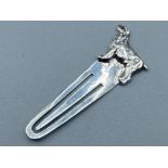 A silver bookmark with dog finial, 3.1g