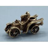 Vintage 9ct gold car charm, 2.7g