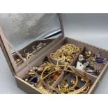 Box containing miscellaneous pieces of costume jewellery including simulated pearls, gilt necklaces,