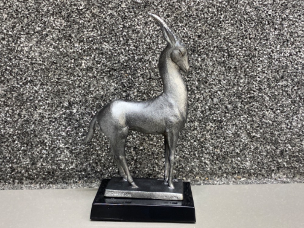 Limited edition Icarus 1992 deer ornament, Height 22cm