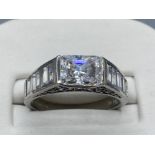 Ladies 9ct white gold and white stone fancy set ring, size Q 1/2 4.3g