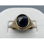 Vintage 9ct gold and idamond oynx signet ring size Q 3.7g