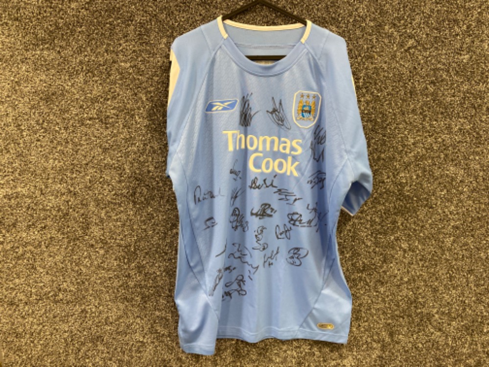 Original signed Manchester City 2004-2005 team