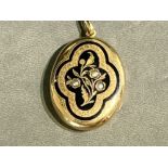 Ladies 18ct gold seed pearl and enamel locket pendant. 5.8g