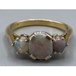 18ct gold 3 stone Opal ring - size L, 3.3G