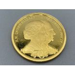 Solid 9ct gold 2021 two crown Queen Elizabeth II and Duke of Edinburgh 70th anniversary coin 8g