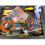 Box of miscellaneous hand tools & hinges including Black & Decker double insulated router, clamp &