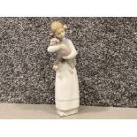 Lladro figure 1010 girl with lamb