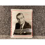 Autograph Ian Gillett Carmichael (1920-2010) signed