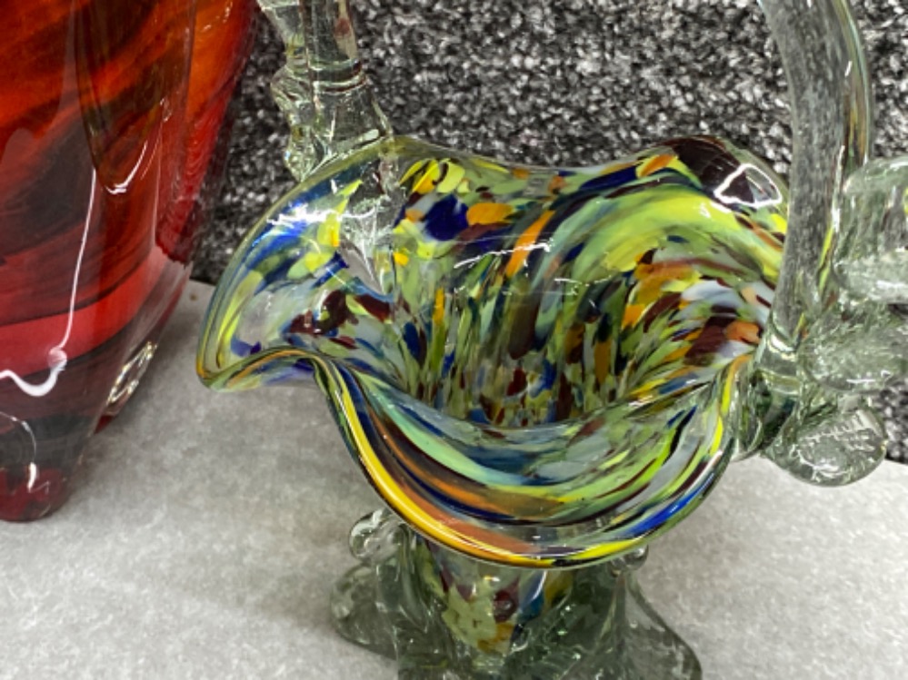 4x pieces of coloured glassware including Murano etc - Image 2 of 2