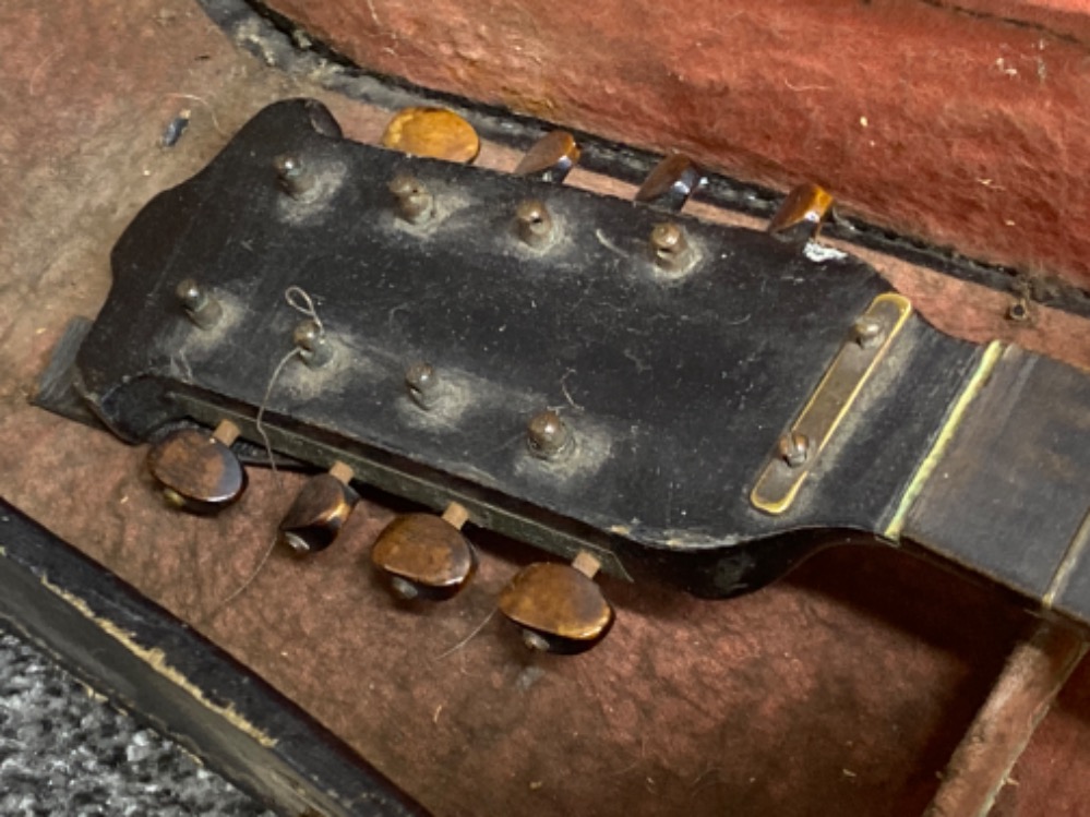 Old Mandolin in original case (needs re-stringed) - Image 2 of 2