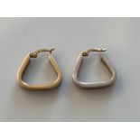 Ladies 9ct gold two tone fancy shaped earrings. 2.6g, - collection from the 27th August