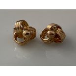 Ladies 9ct gold fancy knot stud earrings. 0.6g, - collection from the 27th August