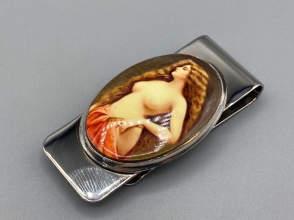 A silver document clip set with enamel nude pictorial image, 20.4g