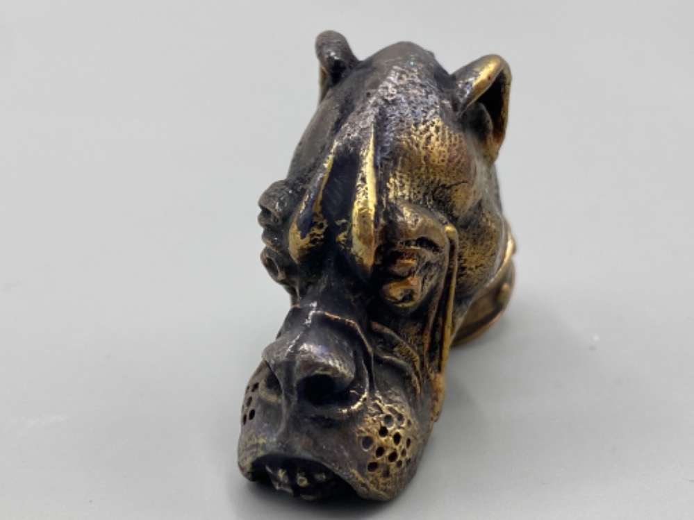 A brass vesta case in the form of a boxer dog - Bild 2 aus 3
