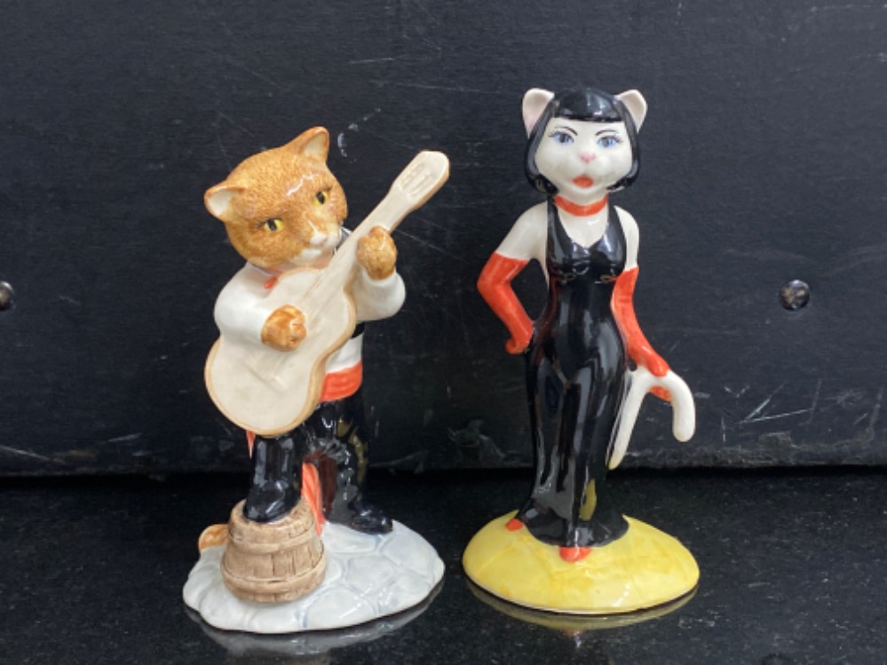 2 Beswick cat figures, feling flamenes and perfect pitch’