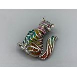 A silver and plique a jour cat brooch- pendant, 8.3g