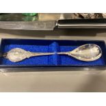 10 +1 various spoons showing The House of Windsor Finals, Genuine silver plated To It, pair of 1930s