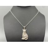 A silver and marcasite cat pendant necklace, 9.1g 48cm length