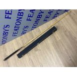 RLE custom 2 section snooker cue with hardcase