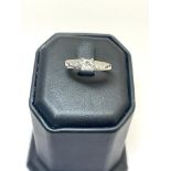 18ct White Gold 0.25ct Princess Cut Diamond Ring - 3.7g Ring Size R