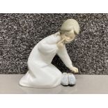 Lladro figure 4523 girl with slippers