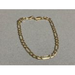 9ct gold figard curb link bracelet, 2.8g