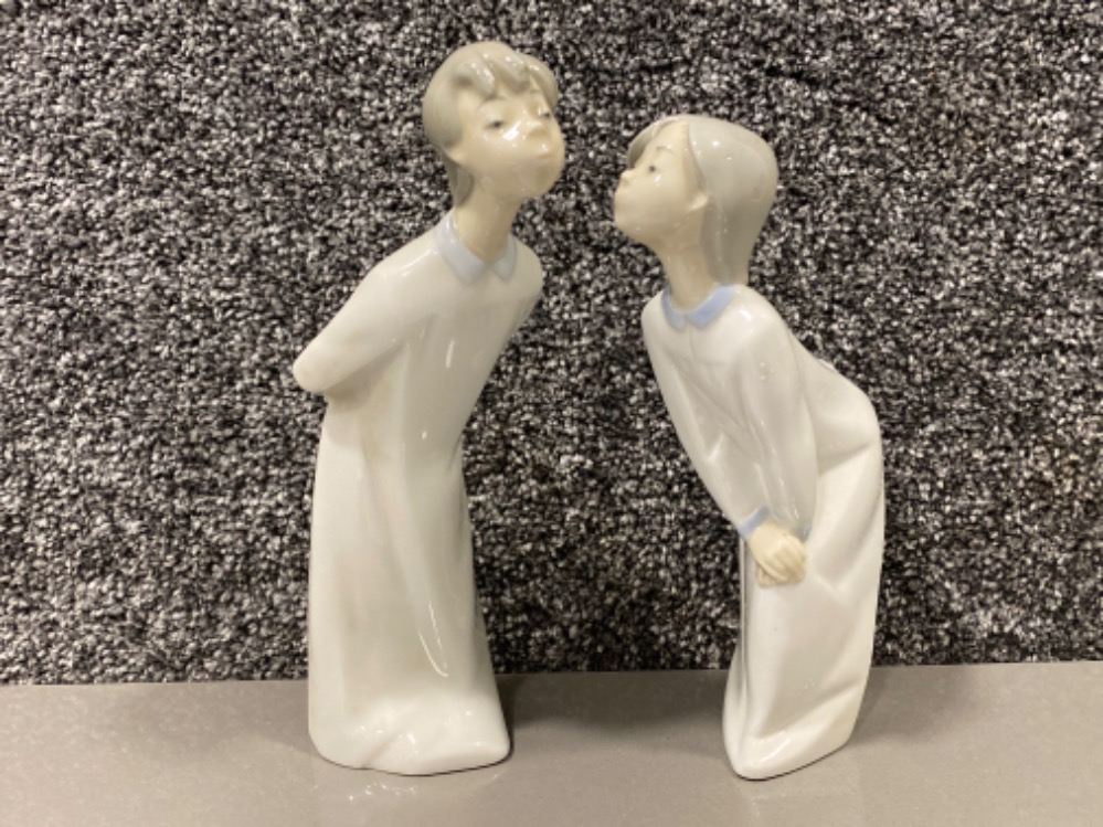 Lladro 4873 & 4869 boy and girl kissing both in good condition