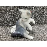 Lladro 5236 cat and mouse in good condition with original box