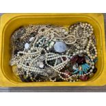 Good tray of costume jewellery including various pearl necklaces and bracelets