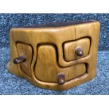 Vintage Australian yew wood puzzle jewellery box, in the form of a tree stump
