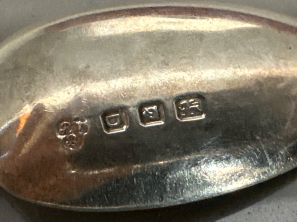 Hallmarked London silver 1939 six piece spoon set with original case, 91.6g - Bild 3 aus 3