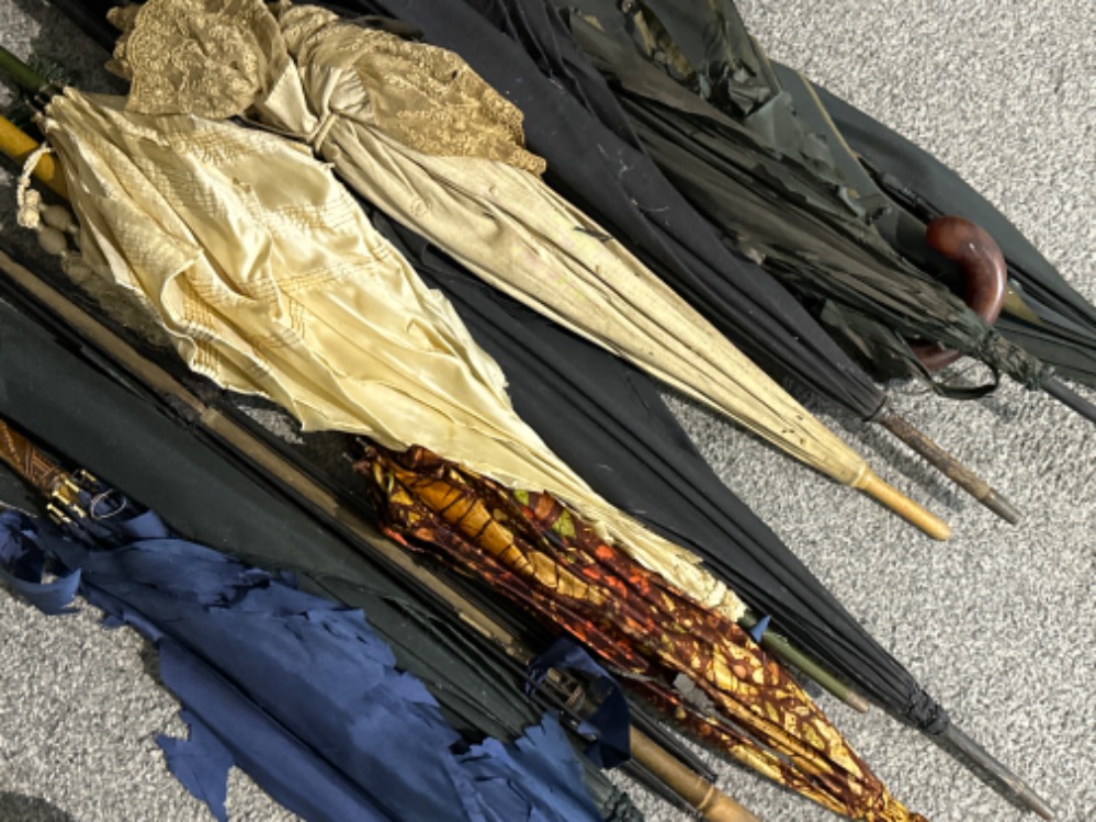 Total of 10 vintage (some older) parasol/umbrellas, some with silver & gold plated rings, various - Image 3 of 3