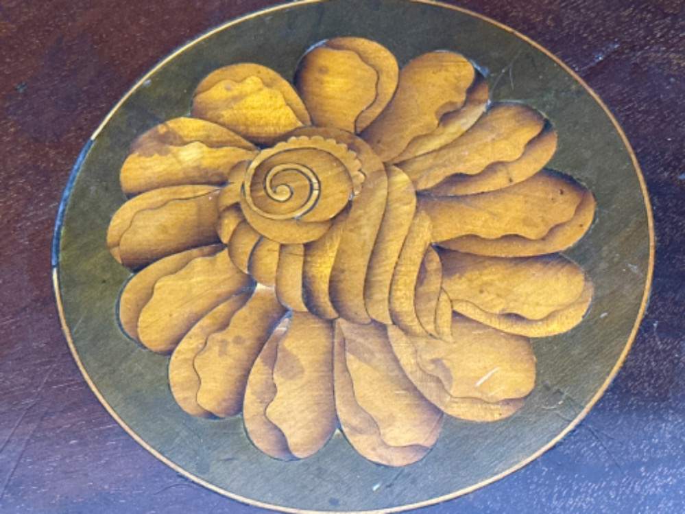 Edwardian inlaid mahogany octagonal shaped serving tray with twin brass handles - 49x52cm - Bild 3 aus 3