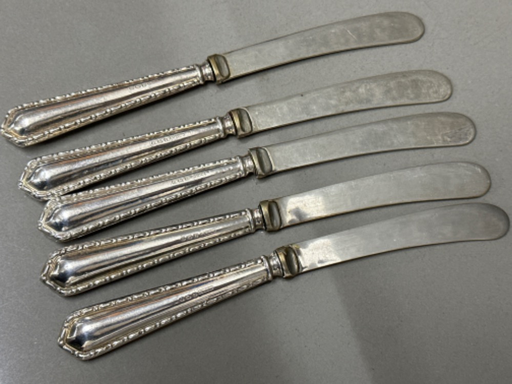 Set of 5 antique hallmarked Birmingham silver handled knives - dated 1916 - 125.1g gross