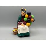 Royal Doulton HN 1315 The old balloon seller figurine, in good condition