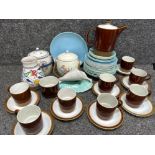 Box lot containing miscellaneous pieces of vintage Poole ware including plates, brown tea set,