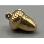 9ct gold hallmarked Acorn charm/pendant (0.78g)