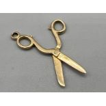 9ct gold hallmarked Scissors charm/pendant (0.66g)