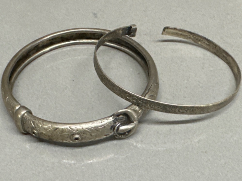 2 silver child's bangles - 12.8g