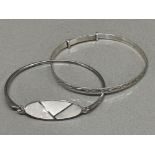 Silver adjustable bracelet and silver bangle with mother of Pearl centre - 12.9g gross