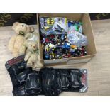Box containing a large quantity of miscellaneous pieces of Lego, also includes teddy bears & brand
