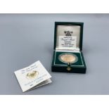 1986 proof Gold £2 coin with certificate and cased 16g