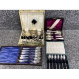 4 x cased cutlery items includes spoons