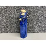 Large blue jie ganofta figurine of embracing couple by Eva sarenskog