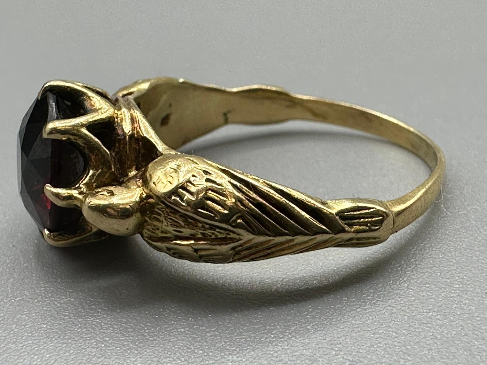 18ct Gold Garnet 1930's Arts & Craft Dove design ring by designer Bernard Instone - Weighing 3. - Image 2 of 4