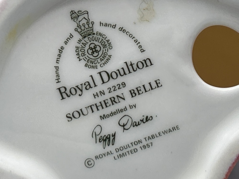 Royal Doulton HN 2229 ‘Southern Belle’ in good condition - Image 3 of 3