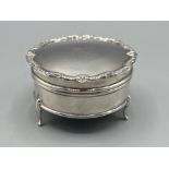Hallmarked silver 1931 Trinket box in good condition (82.2g)
