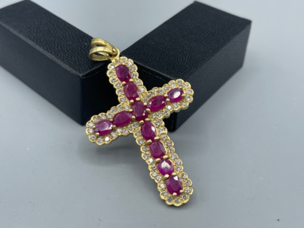 18ct Yellow Gold Ruby & Diamond Cross Pendant Set with 11 Rubies each approximately 5.5mm x 4.25mm